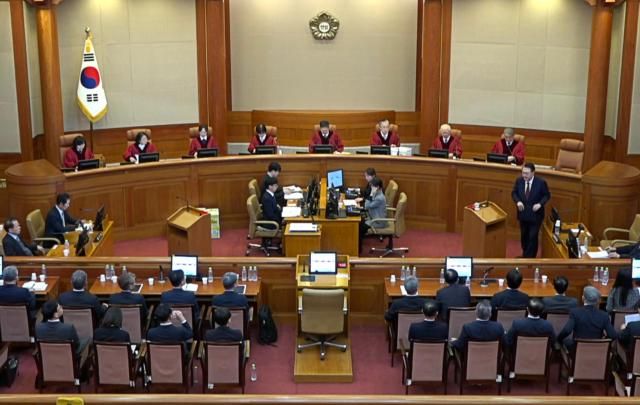 【图片来源 韩国宪法法院】