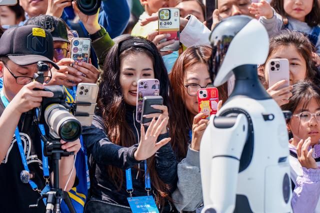 【图片来源 韩联社】