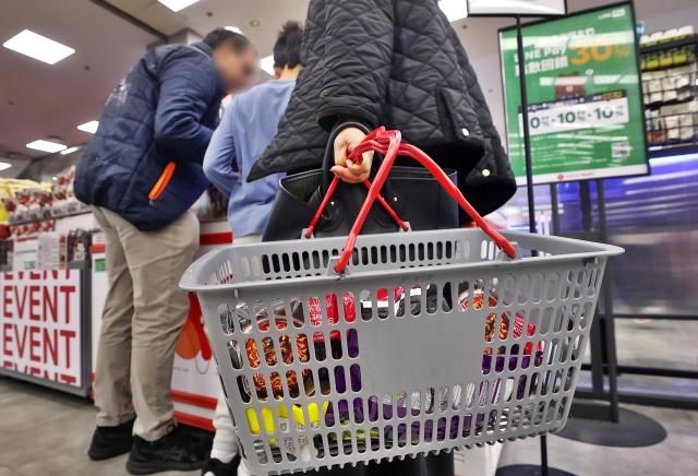 【图片来源 韩联社】