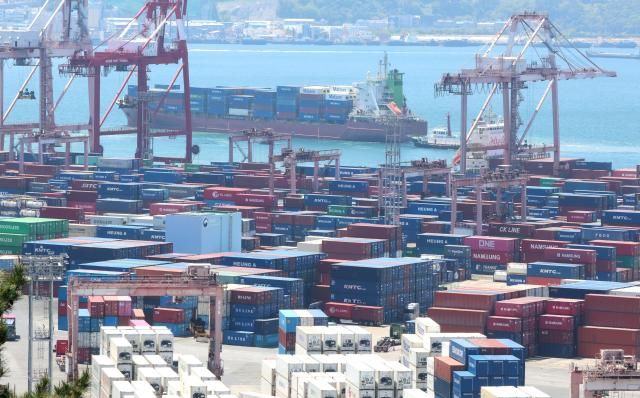 【图片来源 韩联社】