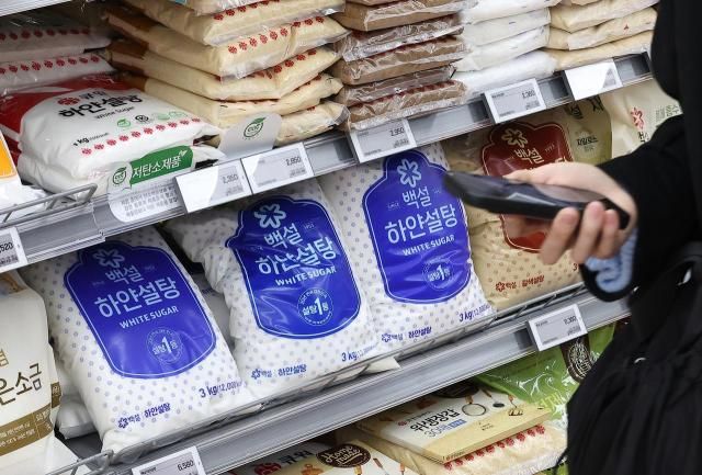 【图片来源 韩联社】