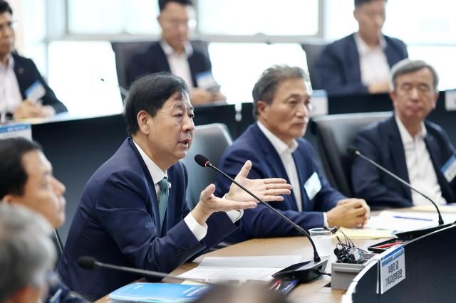 【图片来源 韩联社】