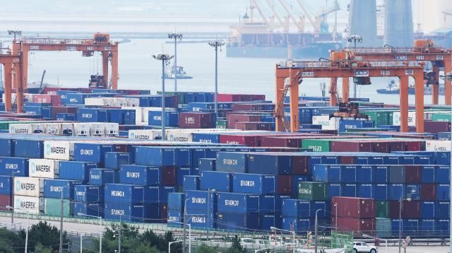 【图片来源 韩联社】