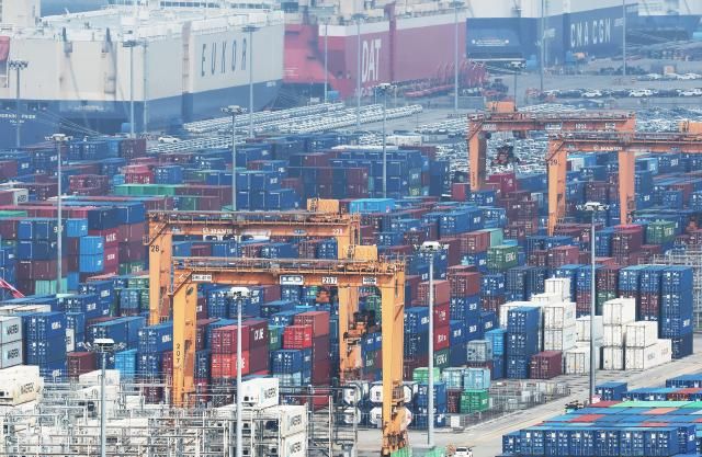 【图片来源 韩联社】