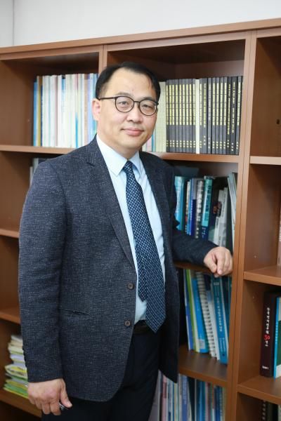 Kim Young-deok, Senior Research Fellow at the Korea Construction Industry Institute