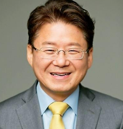 Professor Kim Pil-soo of Daelim University