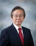 Kwak Jae-won senior columnist of the Aju Business Daily 