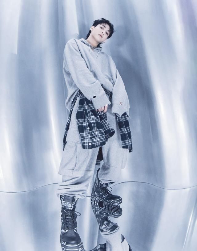 정국 솔로 싱글 3D feat Jack Harlow 2D 버전 콘셉트 포토 공개 서울연합뉴스 그룹 방탄소년단BTS 정국이 25일 방탄소년단 공식 사회관계망서비스SNS에 솔로 싱글 3D feat Jack Harlow의 두 번째 콘셉트 포토 2D 버전을 게재했다고 소속사 빅히트뮤직이 밝혔다 사진은 방탄소년단BTS 정국의 솔로 싱글 3D feat Jack Harlow 2차 콘셉트 포토 2023925 빅히트뮤직 제공 재판매 및 DB 금지 photoynacokr2023-09-25 094414 저작권자 ⓒ 1980-2023 ㈜연합뉴스 무단 전재 재배포 금지저작권자 ⓒ 1980-2023 ㈜연합뉴스 무단 전재 재배포 금지