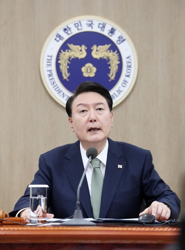 윤석열 대통령 국무회의 발언 서울연합뉴스 진성철 기자 윤석열 대통령이 30일 서울 용산 대통령실 청사에서 열린 국무회의에서 발언하고 있다 20231030 대통령실통신사진기자단 zjinynacokr2023-10-30 101535 저작권자 ⓒ 1980-2023 ㈜연합뉴스 무단 전재 재배포 금지저작권자 ⓒ 1980-2023 ㈜연합뉴스 무단 전재 재배포 금지