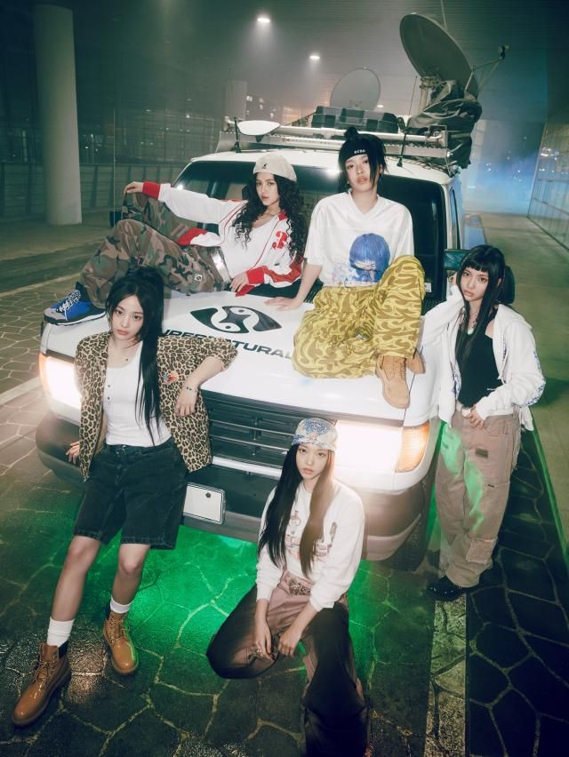 그룹 뉴진스 사진어도어