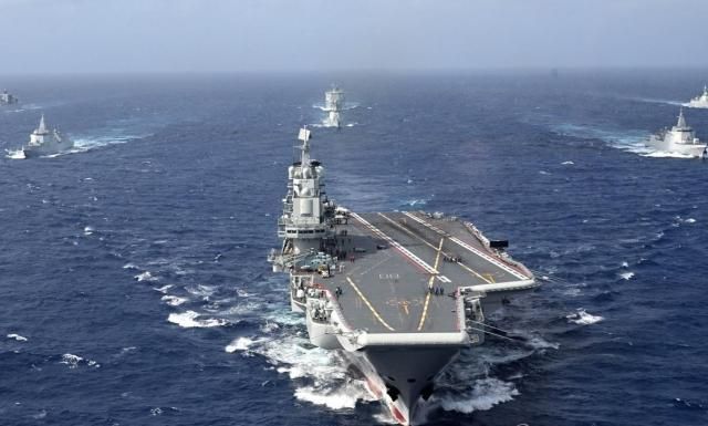 中国空母「遼寧艦」の写真神話、聯合ニュース.