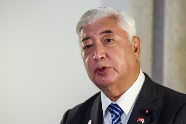 中谷元・防衛相写真ロイター・聯合ニュース.