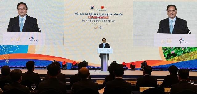 Thủ tướng phát biểu tại Diễn đàn Xúc tiến du lịch văn hoá Việt Nam - Hàn Quốc tại Seoul chiều ngày 172024 ẢnhHoàng Phương Ly