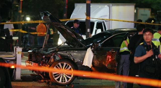 Hình ảnh chiếc xe Genesis gây tai nạn ẢnhYonhap News