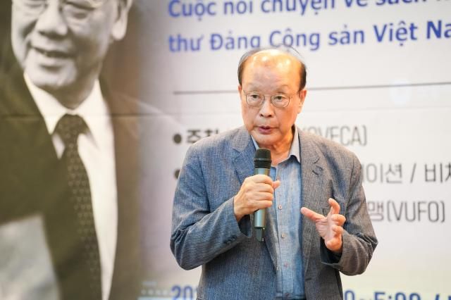 Cựu Bộ trưởng Bộ Y tế và Phúc lợi Hàn Quốc&nbsp;Cha Heung-bong phát biểu cảm nghĩ về cuốn sách ẢnhAJU Press Park Jong-hyeok qkrwhdgur2164ajupresscom