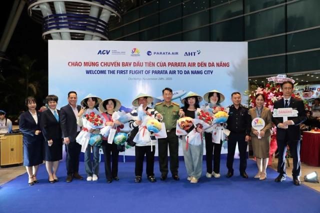 Chương trình đón chuyến bay đầu tiên của Hãng hàng không Parata Air đến Đà Nẵng được tổ chức trang trọng tại Ga đến quốc tế Sân bay Quốc tế Đà Nẵng ẢnhThành phố Đà Nẵng 