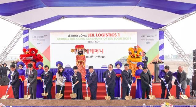 Các đại biểu thực hiện nghi thức khởi công Dự án Jeil Logistics 1 ẢnhBáo Hải Phòng