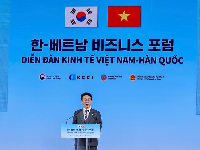 Thủ tướng Hàn Quốc Kim Min-seok phát biểu tại Diễn đàn Doanh nghiệp Việt Nam - Hàn Quốc được tổ chức tại Khách sạn Lotte Seoul vào sáng ngày 1282025 Ảnh Hoàng Phương Ly