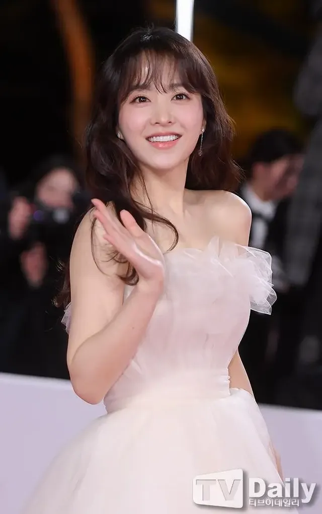 세상 예쁜 청룡영화상 레드카펫 박보영 | mbong.kr 엠봉