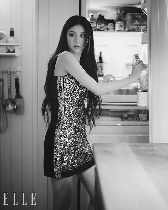 고윤정 ＜엘르＞ 샤넬 화보 | mbong.kr 엠봉