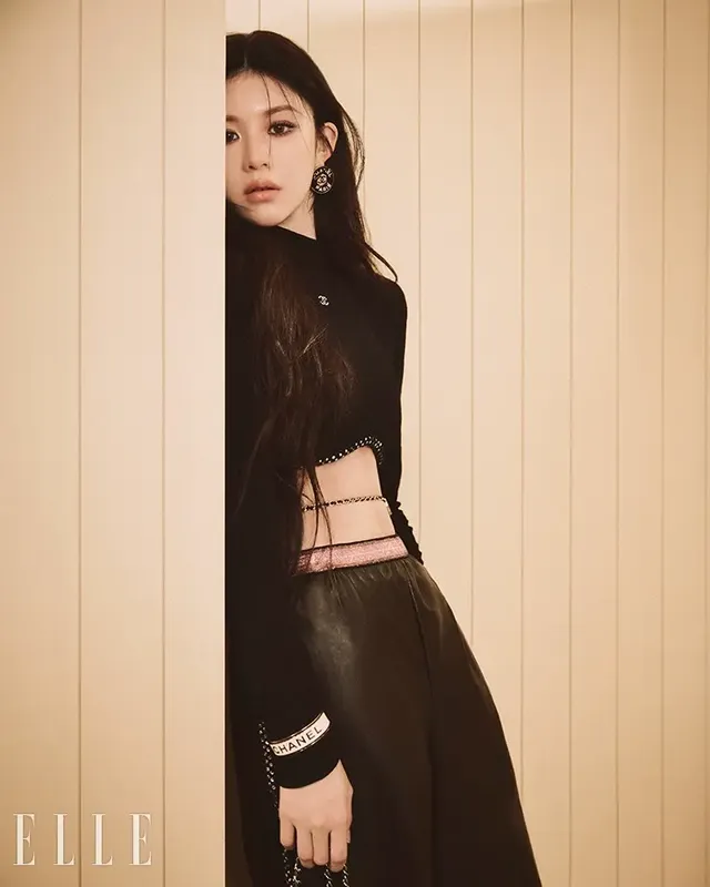 고윤정 ＜엘르＞ 샤넬 화보 | mbong.kr 엠봉