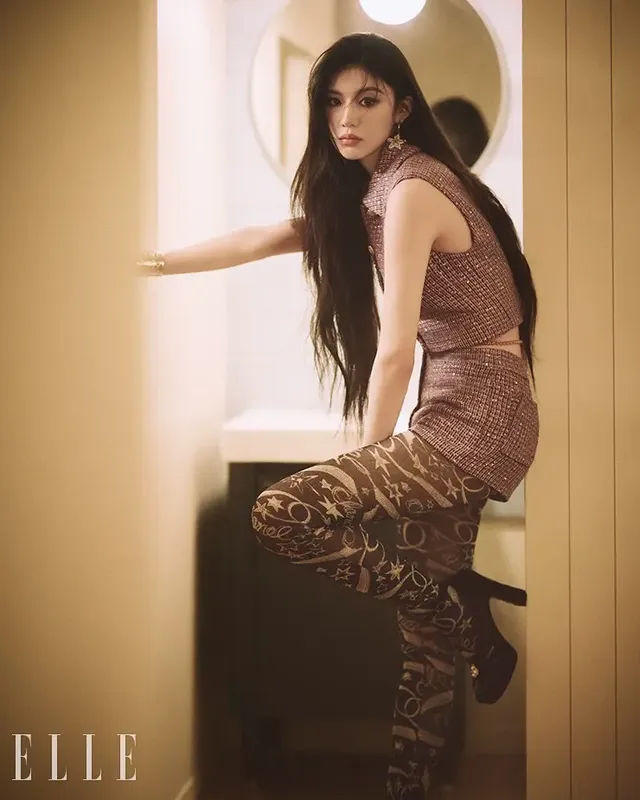 고윤정 ＜엘르＞ 샤넬 화보 | mbong.kr 엠봉