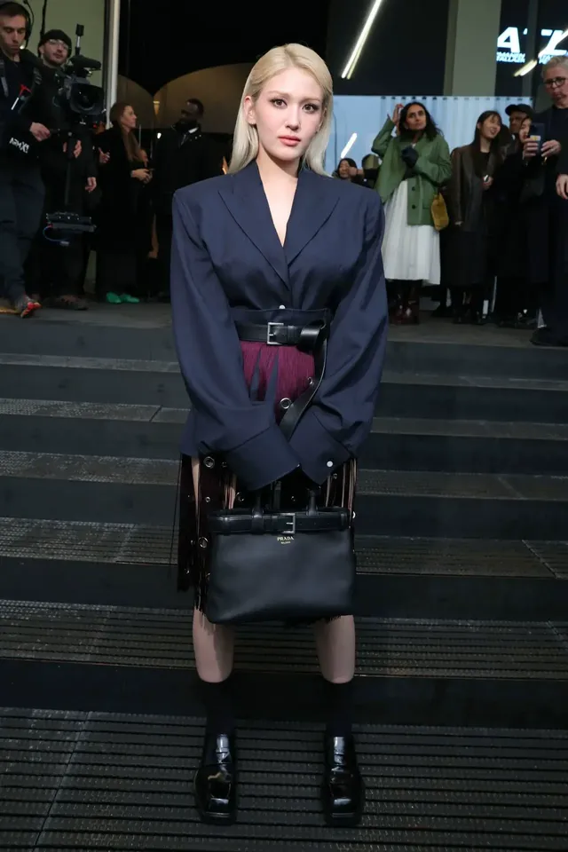 전소미 프라다 24FW 컬렉션 패션쇼 | mbong.kr 엠봉