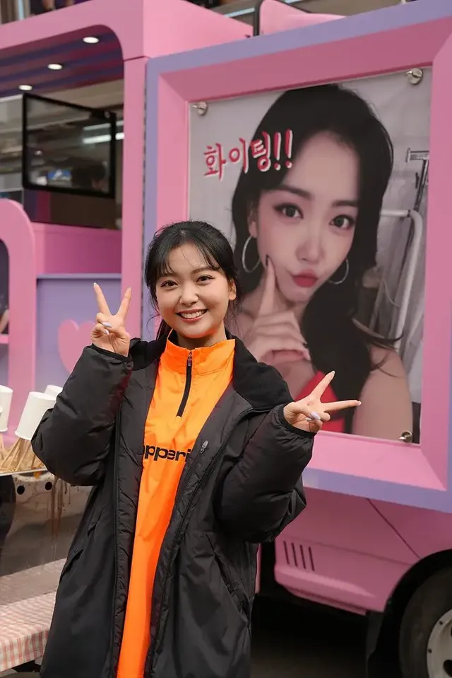 요요미님 만큼이나 핑크핑크한 푸드트럭 | mbong.kr 엠봉