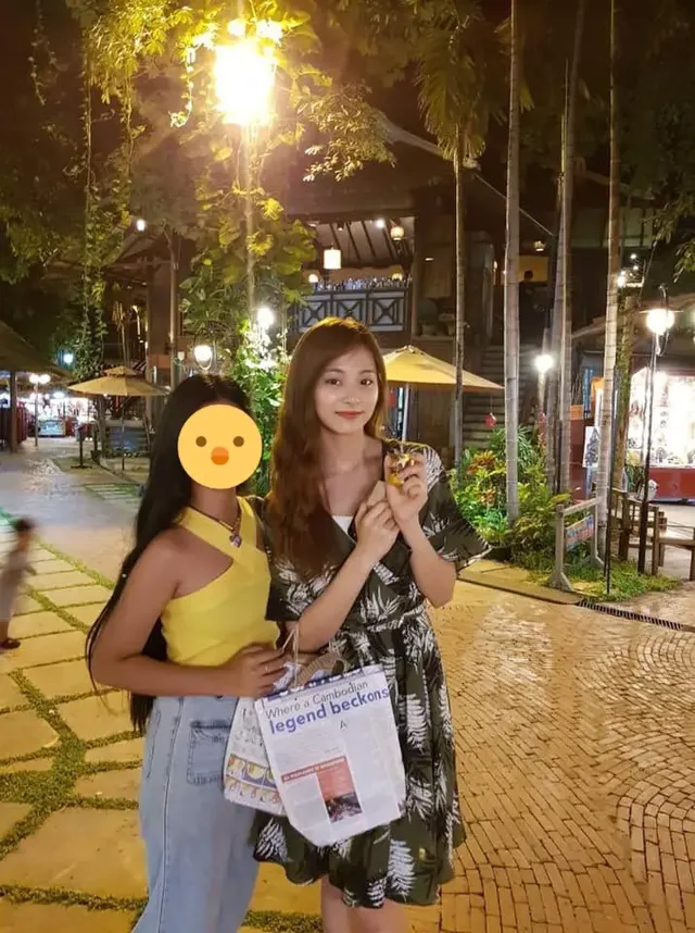 캄보디아로 휴가간 쯔위 | mbong.kr 엠봉