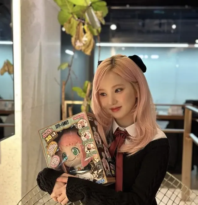 스파이패밀리 시사회에 아냐 포져 코스프레하고 간 비비지 은하 | mbong.kr 엠봉