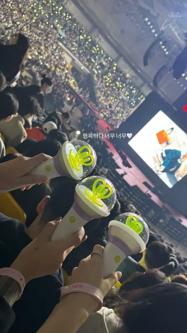 강미나 정채연 최유정 아이유콘서트 | mbong.kr 엠봉