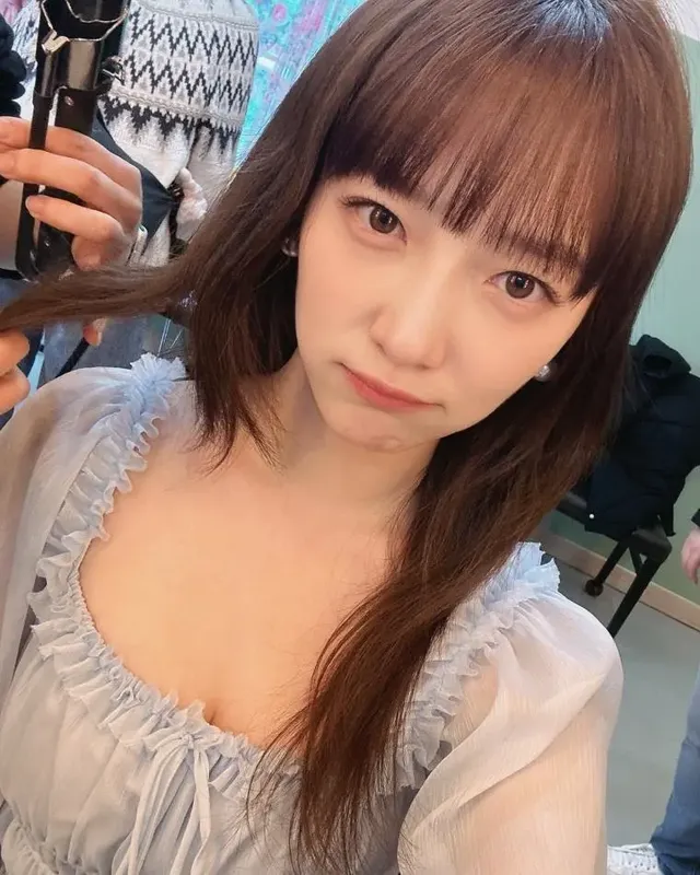 배우 표예진 러블리한 프릴원피스 | mbong.kr 엠봉