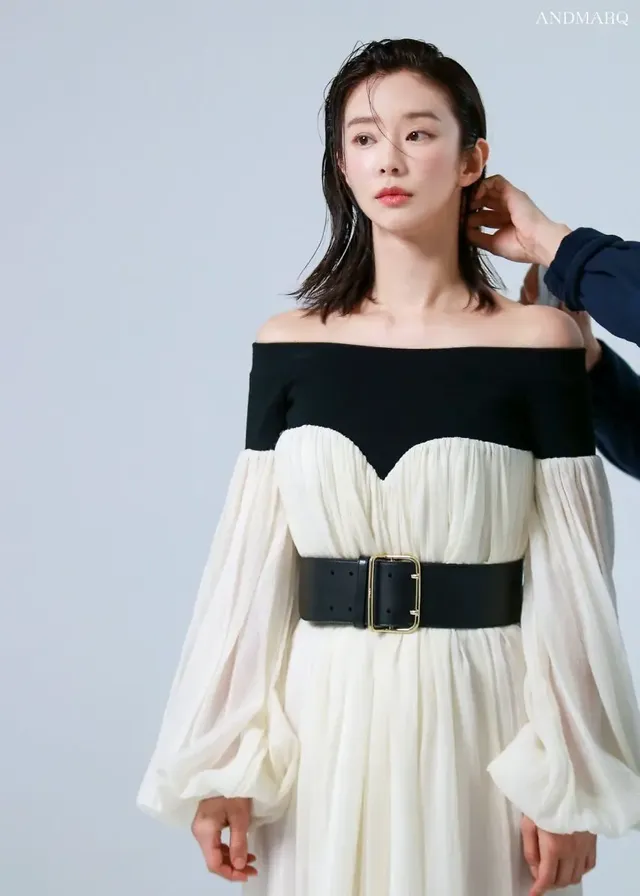 이주빈 화보 비하인드 | mbong.kr 엠봉