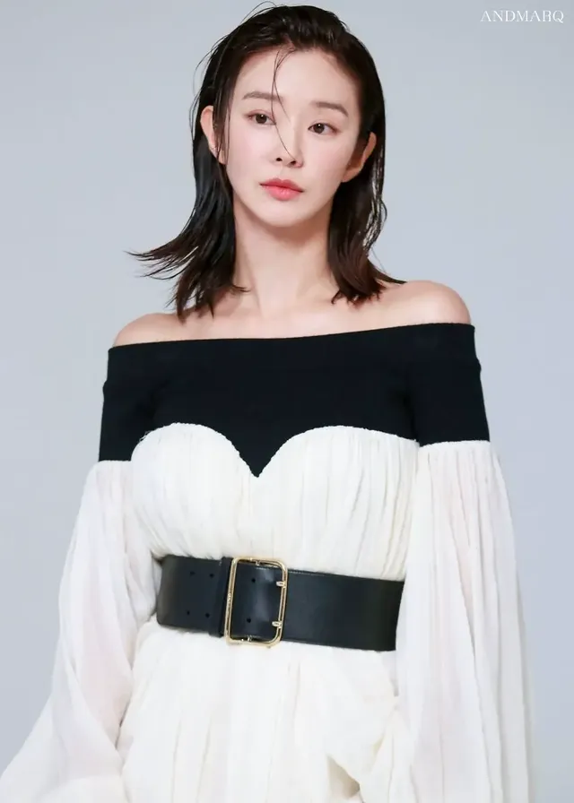 이주빈 화보 비하인드 | mbong.kr 엠봉