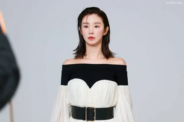 이주빈 화보 비하인드 | mbong.kr 엠봉