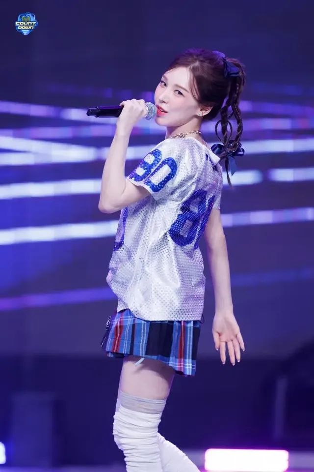 레드벨벳 웬디 엠카운트다운 현장포토 / 인기가요 피디노트 | mbong.kr 엠봉