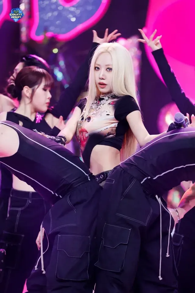 에이핑크 남주 엠카운트다운 현장포토 / 남주 인스타 | mbong.kr 엠봉