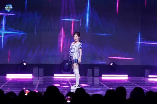 레드벨벳 웬디 엠카운트다운 현장포토 / 인기가요 피디노트 | mbong.kr 엠봉