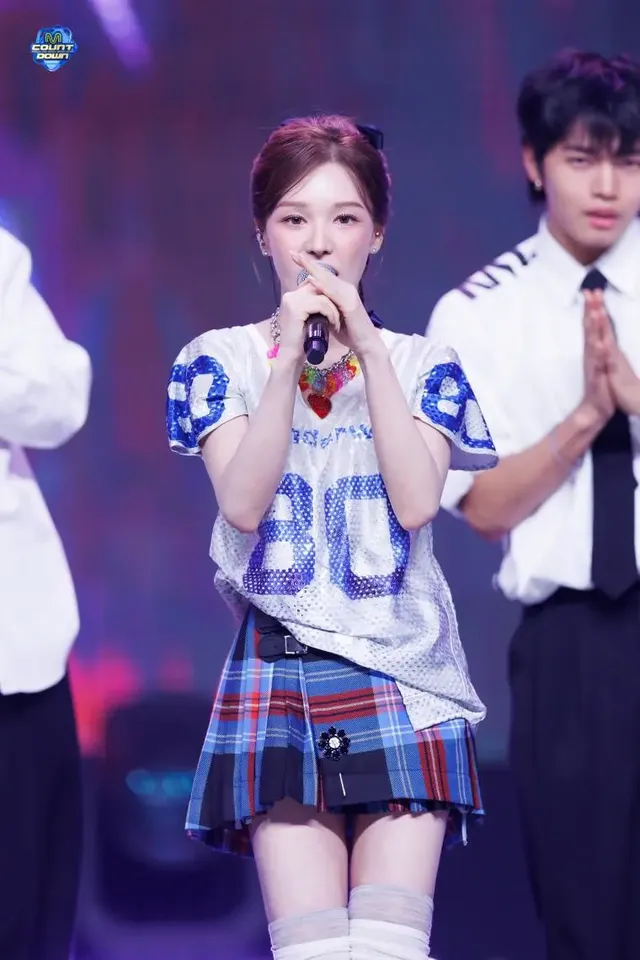 레드벨벳 웬디 엠카운트다운 현장포토 / 인기가요 피디노트 | mbong.kr 엠봉