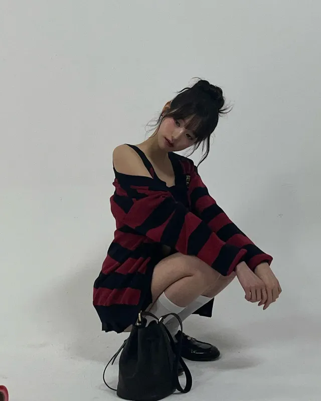 미우미우 옷 입은 장원영 인스타 | mbong.kr 엠봉