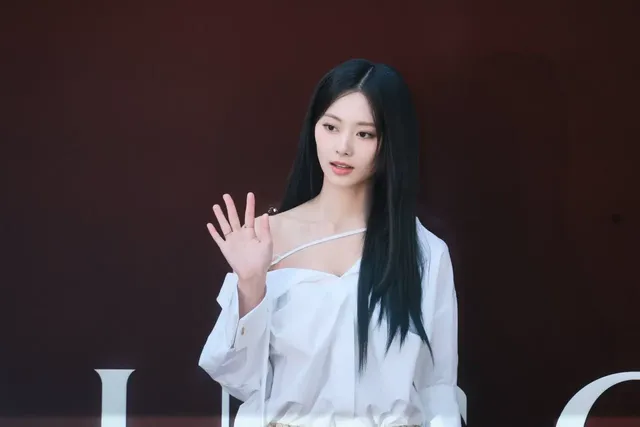 쯔위 (트와이스)_ 구찌 앙코라 팝업스토어 오픈 행사 | mbong.kr 엠봉