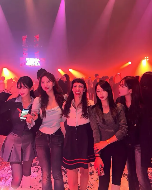 인플루언서들은 다 닮은듯 | mbong.kr 엠봉