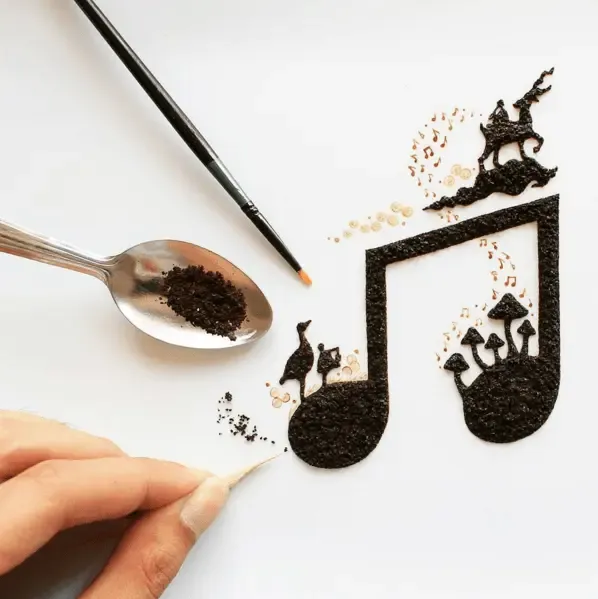 커피와 커피 찌꺼기로 그린 그림 | mbong.kr 엠봉