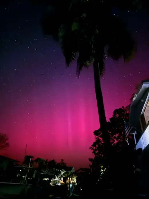 현재 한반도 바로 위까지 접근한 오로라 지도 | mbong.kr 엠봉