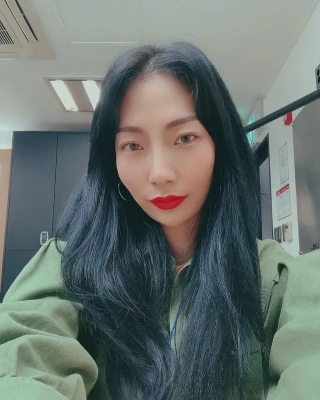 현재 하이브 아일릿 저격하면서 표절이라고 주장하는 안무가 3명 | mbong.kr 엠봉