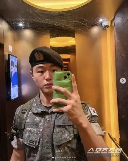 '아빠 어디가' 이종혁 아들 탁수, 늠름 정변→벌써 군인? 아빠 쏙 ���닮아 | mbong.kr 엠봉