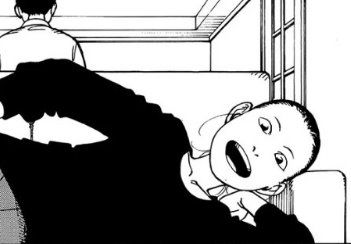 쓰레기를 치우는 전직 은행원 이미지