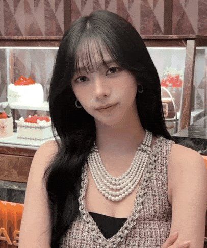 크리스마스에 케이크 먹자고 꼬시는 누나 이미지