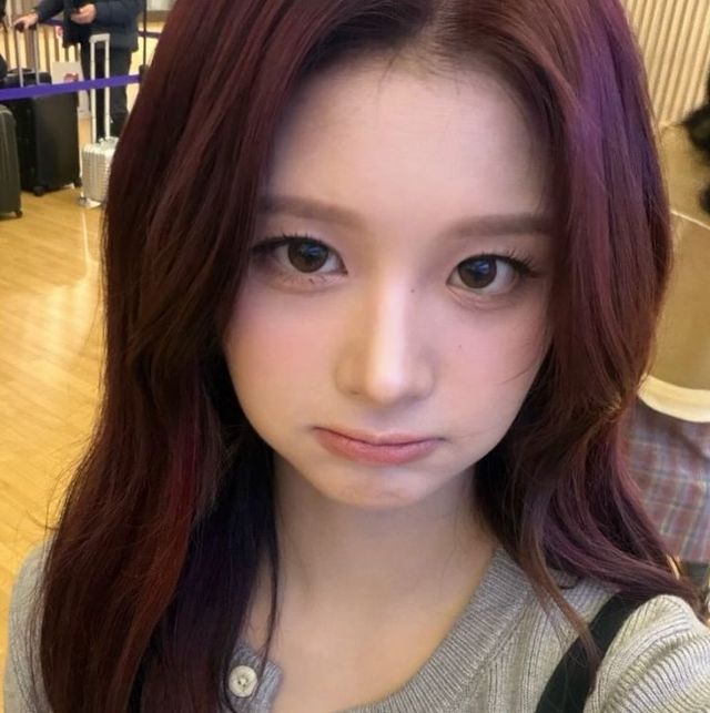 얼굴 공격하는 엔믹스 설윤 이미지