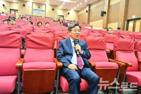 김헌동 사장이 토론회에서 발언하는 모습 [사진=뉴스로드]